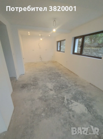 Триетажна къща в Осеново, снимка 3 - Къщи - 52387276