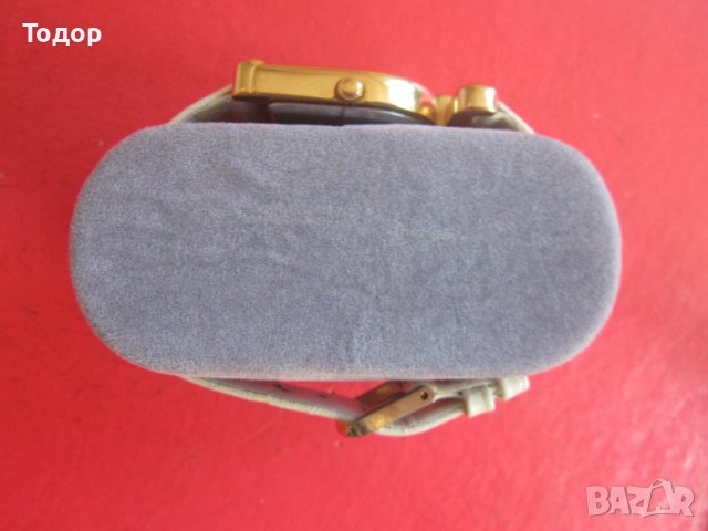 Дамски позлатен часовник Каравеле Бай Булова с кристали, снимка 3 - Дамски - 38018334