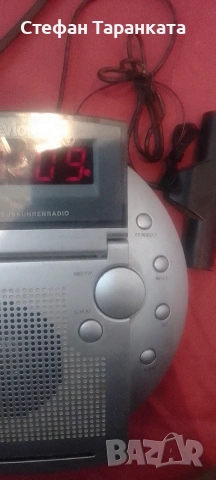радио приемник часовник и аларма , снимка 2 - Радиокасетофони, транзистори - 54137378