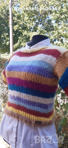 Ръчно изплетен пуловер , снимка 3 - Блузи с дълъг ръкав и пуловери - 51855282