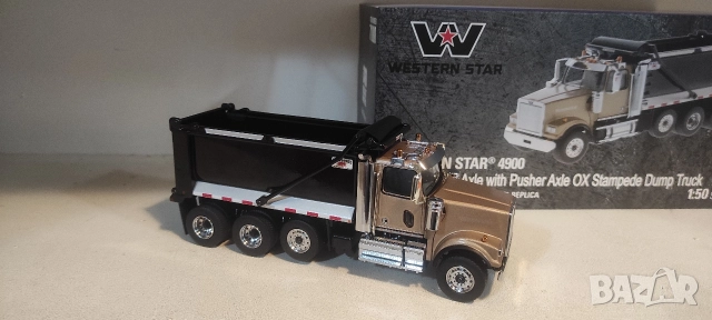 Метален камион самосвал 1:50, снимка 12 - Колекции - 52921161