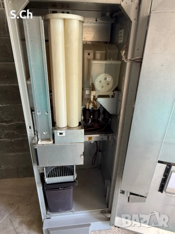 Зануси Спацио с7, снимка 3 - Вендинг машини - 52314682