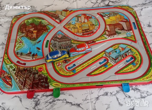 Ретро ламаринена играчка писта Lemezárugyár (Унгария, 1960/70-те) – За части / Реставрация