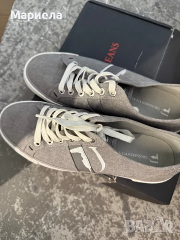 Мъжки кецове,номер 44,Трусарди,цена 60 лв., снимка 2 - Маратонки - 51338274