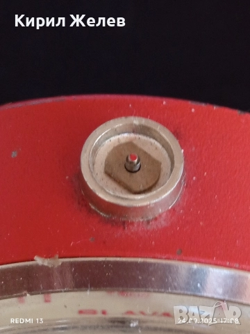 Винтидж механичен будилник СЛАВА СССР рядък за КОЛЕКЦИОНЕРИ 51348, снимка 3 - Антикварни и старинни предмети - 51823789