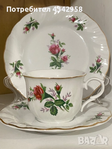 Art Viva porcelain.1990- те.Комплект с рози.