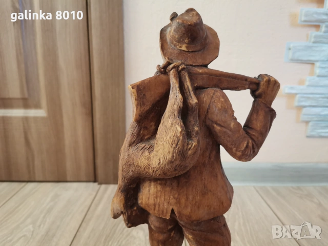 Стара голяма статуетка, ловец, снимка 3 - Антикварни и старинни предмети - 53098186