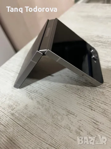 Samsung Z Flip 6 , снимка 5 - Samsung - 55842005