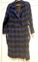 Дамско палто, право, в синьо, каре. С високо съдържание на вълна. Плата е здрав и стои право., снимка 3