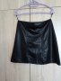 Черна къса пола с мокър ефект, снимка 1