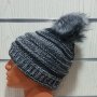 Нова дамска плетена шапка сив меланж с помпон/пух, снимка 9