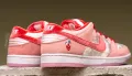 Nike SB Dunk Low x StrangeLove номер 42 ,5-43  маратонки / кецове , снимка 4
