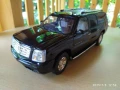 1 : 18 Метален модел на Cadillac Escalade ESV 2003, Ricko, снимка 4
