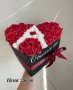 Подарък за жена -кутия сърце  с рози ,изписана буква ,цифра и бонбони 