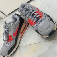 Оригинални маратонки на Nike, снимка 2 - Маратонки - 42813149