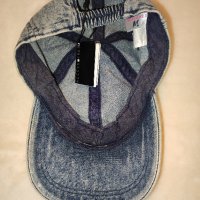 Дънкова шапка с капси RESERVED размер М цена 15.00 лв., снимка 4 - Шапки - 42887034
