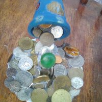 Чашата на изобилието - монети от много страни по света, снимка 1 - Други ценни предмети - 39087776