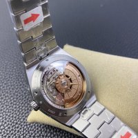 Мъжки часовник Vacheron Constantin Overseas Perpetual Calendar с автоматичен механизъм, снимка 7 - Мъжки - 40290704