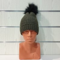 Нова зимна дамска шапка Марекс с помпон/пух , снимка 8 - Шапки - 35511802