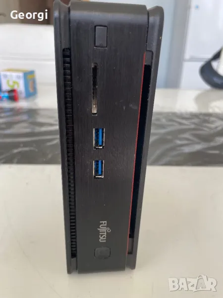 Компютър Fujitsu Q920, снимка 1