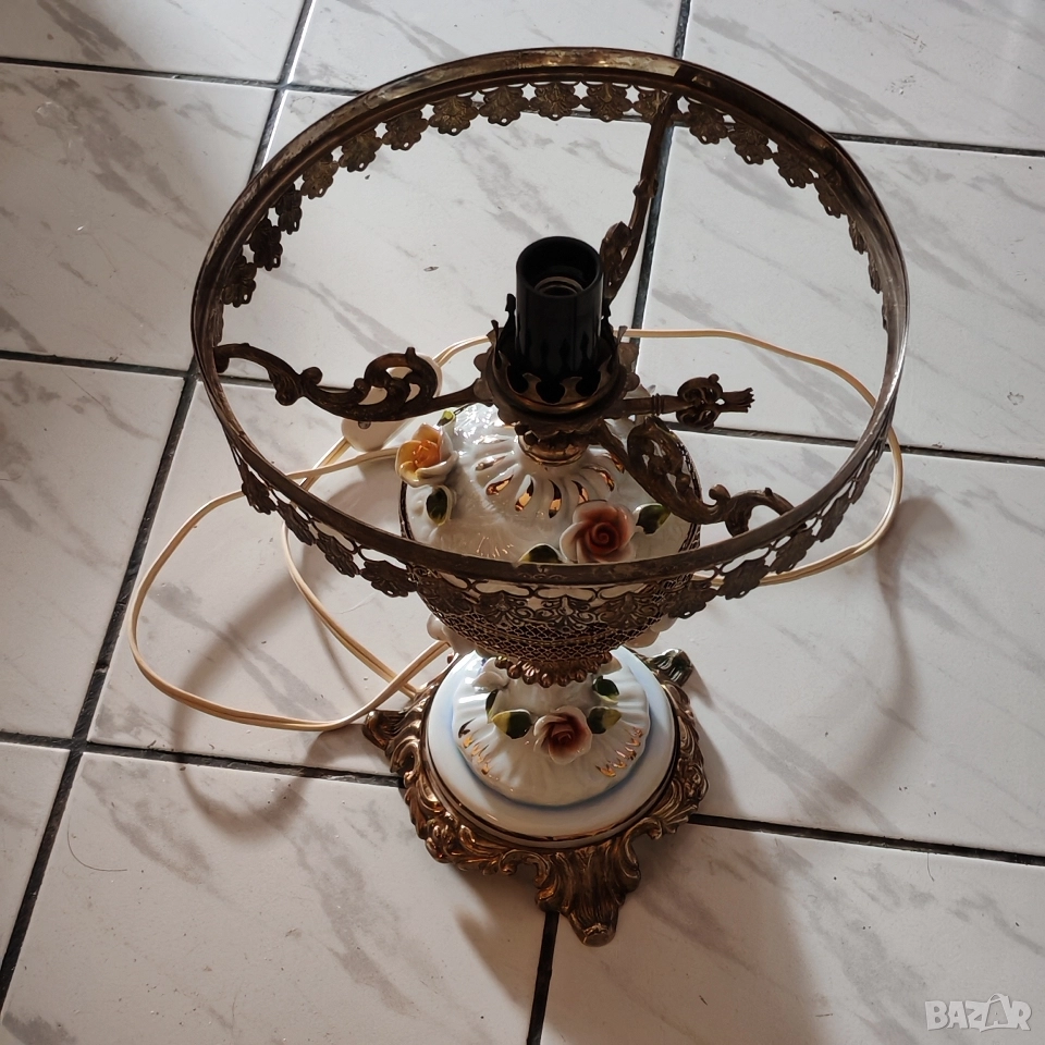 Стара порцеланова,настолна лампа. , снимка 1