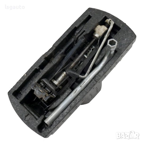 Комплект крик и ключ за гуми Volkswagen Golf VI 2008-2016 ID:149244, снимка 1