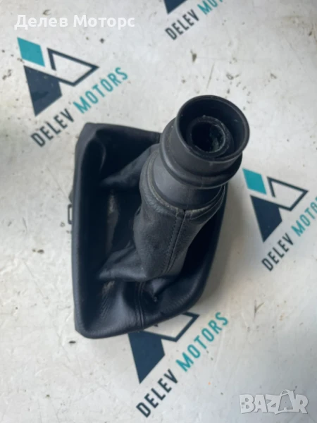 Маншон за скоростен лост от Toyota Corolla 1.6i Valvematic Comfort, 132ph., engine 1ZRV, 6 sp., снимка 1