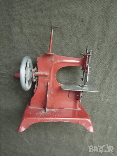 Продавам Детска шевна машина - Ламаринена играчка , снимка 1