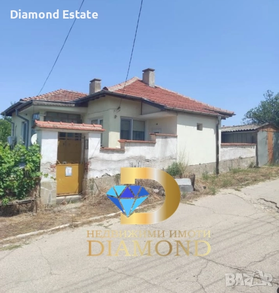 Двуетажна къща в село Доситеево, общ. Харманли, снимка 1