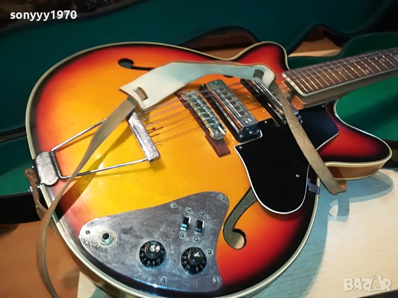 ретро китара FENDER 2104231555L, снимка 1