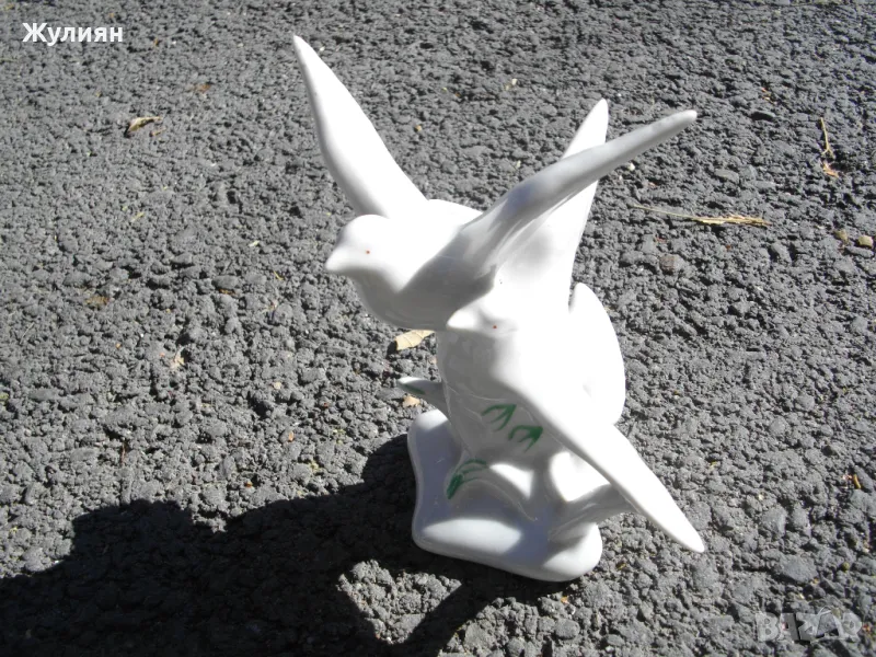 СТАР ПОРЦЕЛАН ПТИЦИ БЕЛИ ГЪЛЪБИ, снимка 1