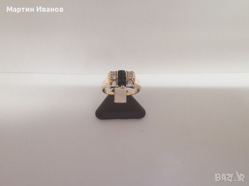 Златен пръстен с оникс и циркони 1, снимка 1