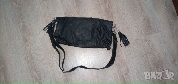 Черна дамска чанта, снимка 3 - Чанти - 31584255