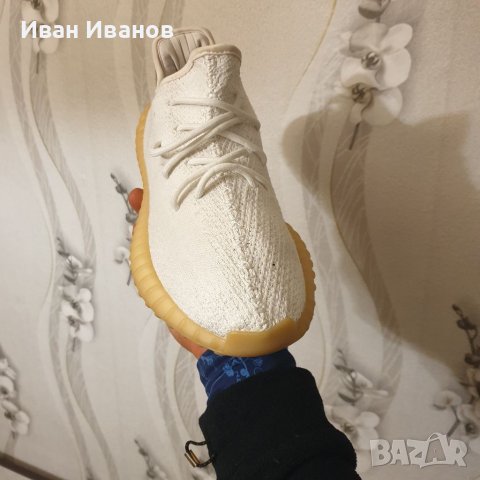 оригинални маратонки Adidas Yeezy Boost 350 V2 Cream White Triple Core номер 45-45,5, снимка 8 - Маратонки - 40258007