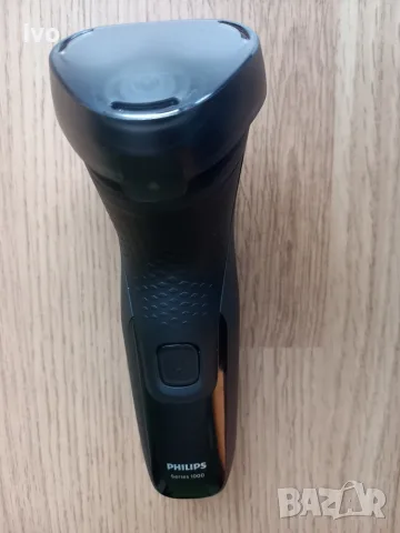 Електрическа самобръсначка Philips Series 1000 / С тример / Несесер + Зарядно / Нова, снимка 2 - Електрически самобръсначки - 55980171