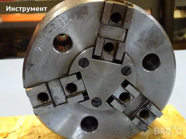 Тричелюстен клинозатегателен патронник 7102-4004 USSR Ф160, снимка 2 - Резервни части за машини - 50827750