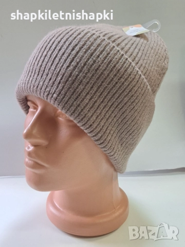 336 Дамска плетена шапка,ангора-бутикова