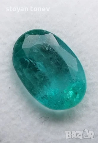 Рядък нетретиран изумруд в перлено зелен цвят 1.82кт.! Сертифициран! нов!, снимка 11 - Други - 50357230