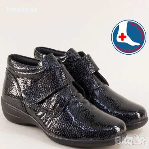 Продавам дамски боти, естествена, лачена кожа, ортопедична подметка.