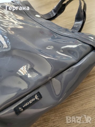 Армани лачена чанта , снимка 5 - Чанти - 38930753