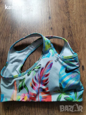 nike sport bra - страхотно дамско бюстие КАТО НОВО М , снимка 5 - Корсети, бюстиета, топове - 50673590