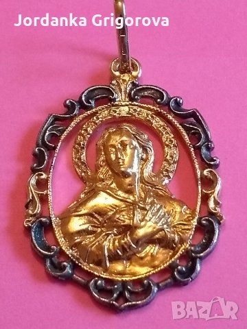 Уникална сребърна иконка с дълбока позлата