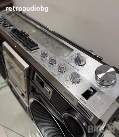 🔈Ретро колекционерски радиокасетофон Hitachi TRK-8180E Boombox🔈, снимка 9 - Радиокасетофони, транзистори - 55788024