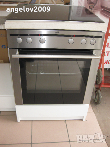 Фурна с керамичен плот AEG