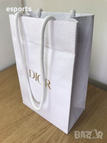 Автентична бутикова Christian Dior подаръчна торба 23 x 15 cm gift bag , снимка 3 - Други - 42064298