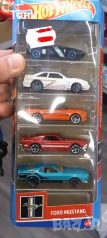 Hot Wheels Сет от  5бр. Mustang, снимка 1 - Колекции - 48671739