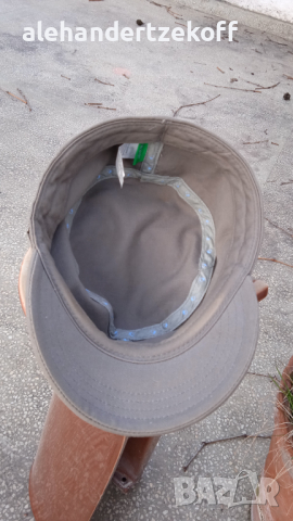 Шапка кепе с козирка military BENETTON с кристали Сваровски , снимка 10 - Шапки - 36407109