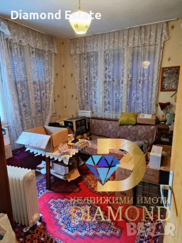 Двуетажна къща близнак в град Чирпан, снимка 8 - Къщи - 54039893