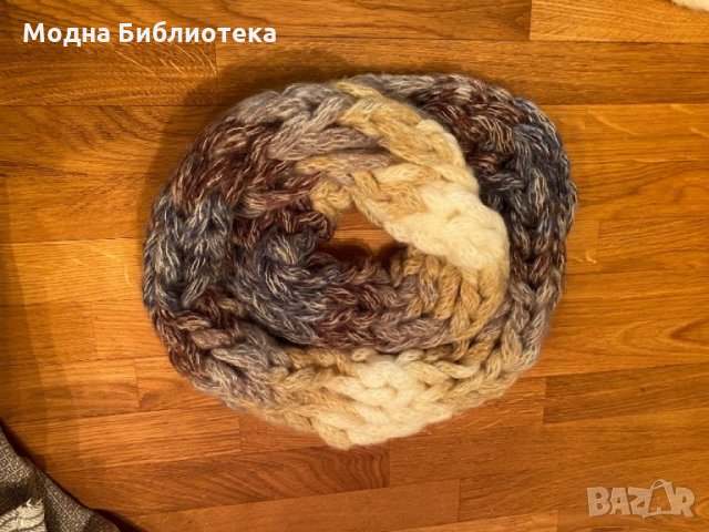 Нови ръчно плетени шалове, снимка 3 - Шалове - 34262859