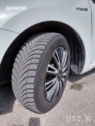 Toyota Auris Hibryd 2011г - ТОП ..., снимка 14 - Автомобили и джипове - 54319524